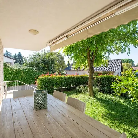 Tina's Garden 公寓